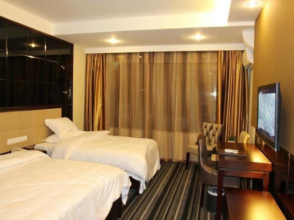 Perfect Season Hotel Guilin Esterno foto
